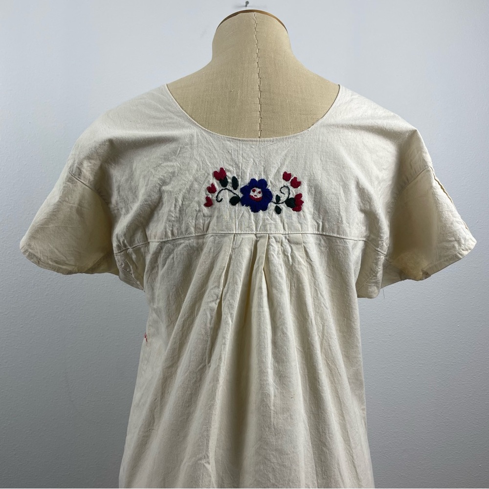 Vintage Handmade Oaxacan Floral Embroidered Midi Dress - Picture 5 of 7